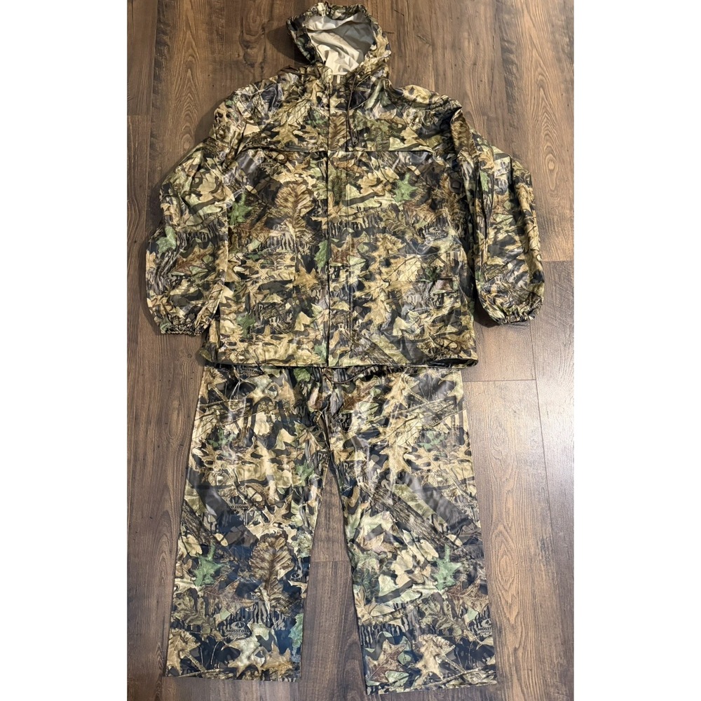 Vintage Jerzees Outdoors Mossy Oak Camo Suit Jacket And Pants Water Proof XL